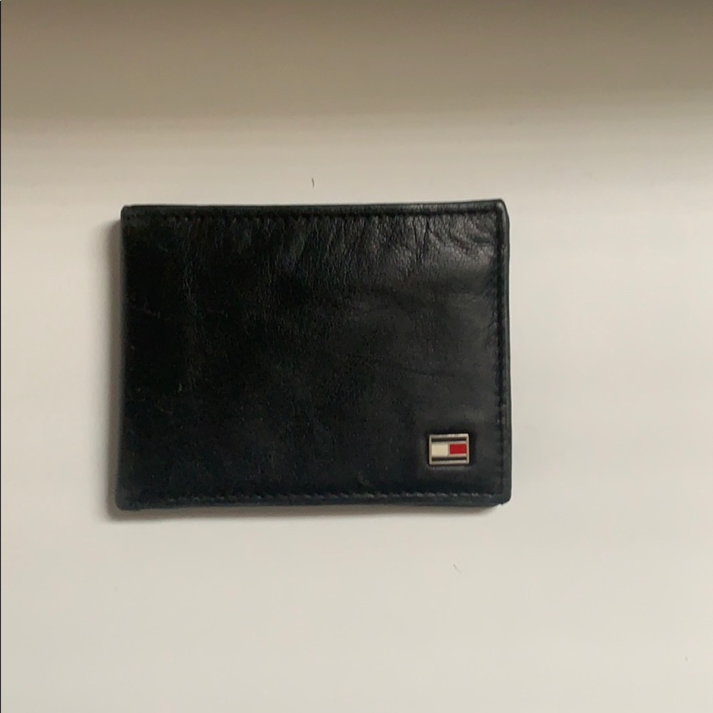 Tommy Hilfiger wallet